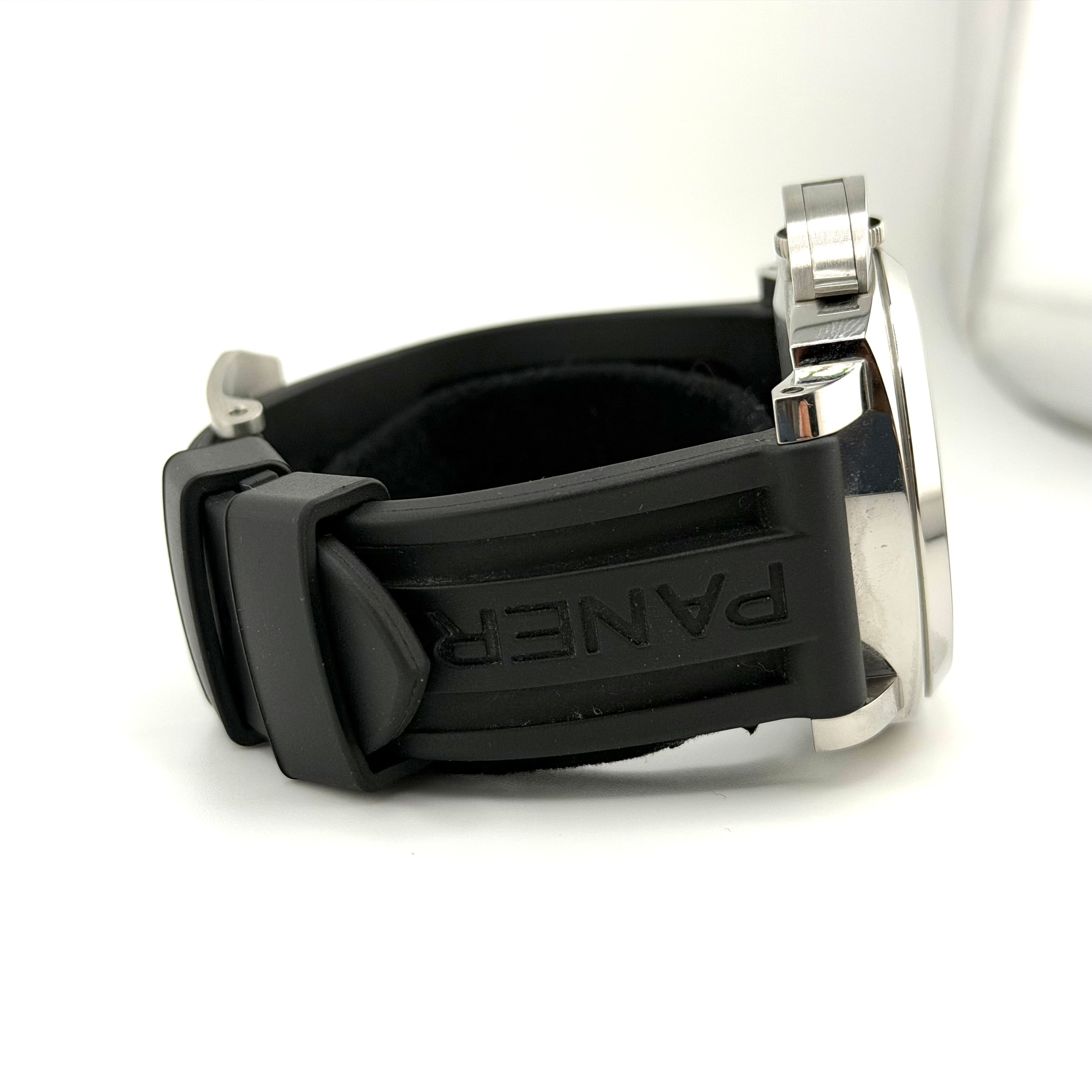 Panerai Luminor Logo Pam01084