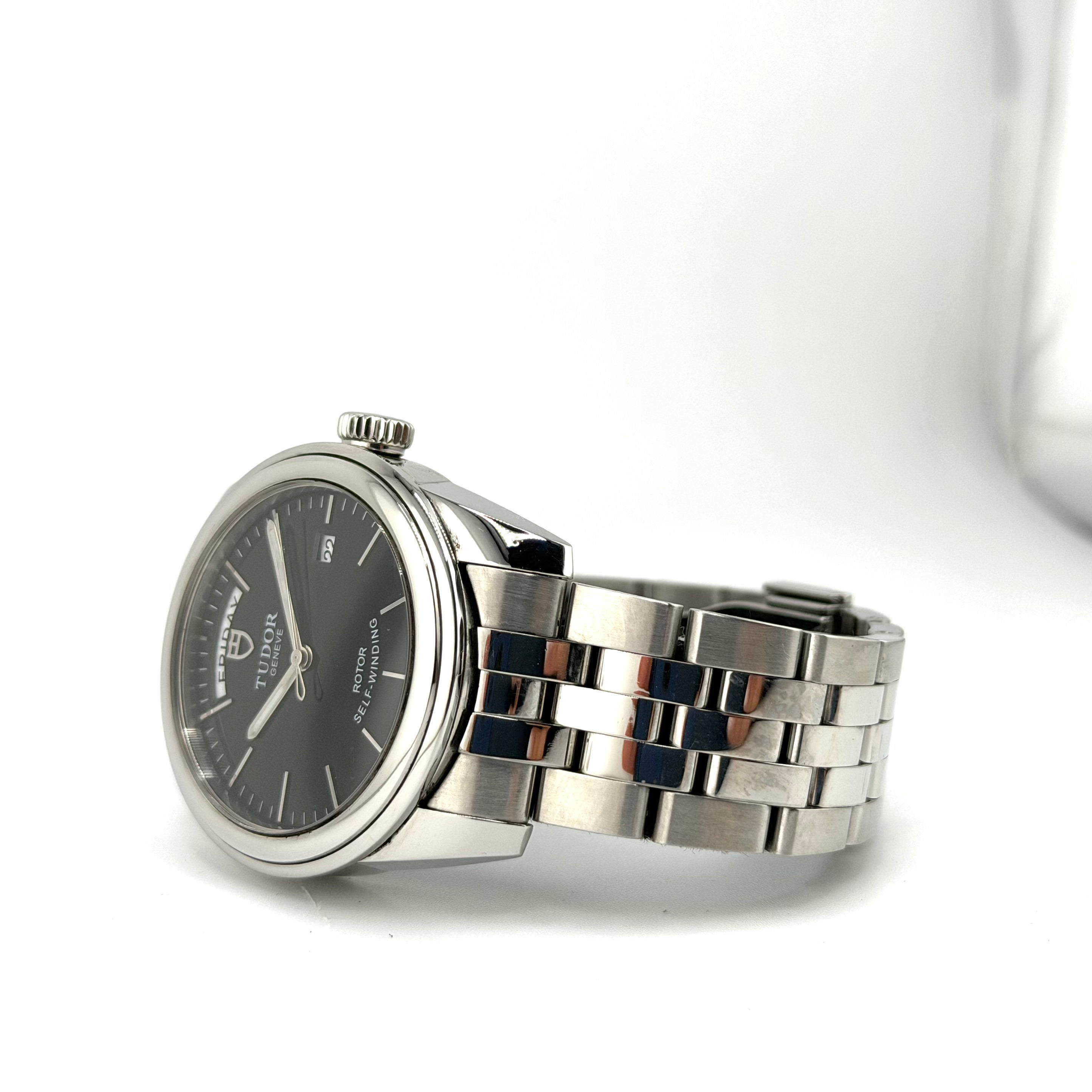 Tudor Glamour Daydate