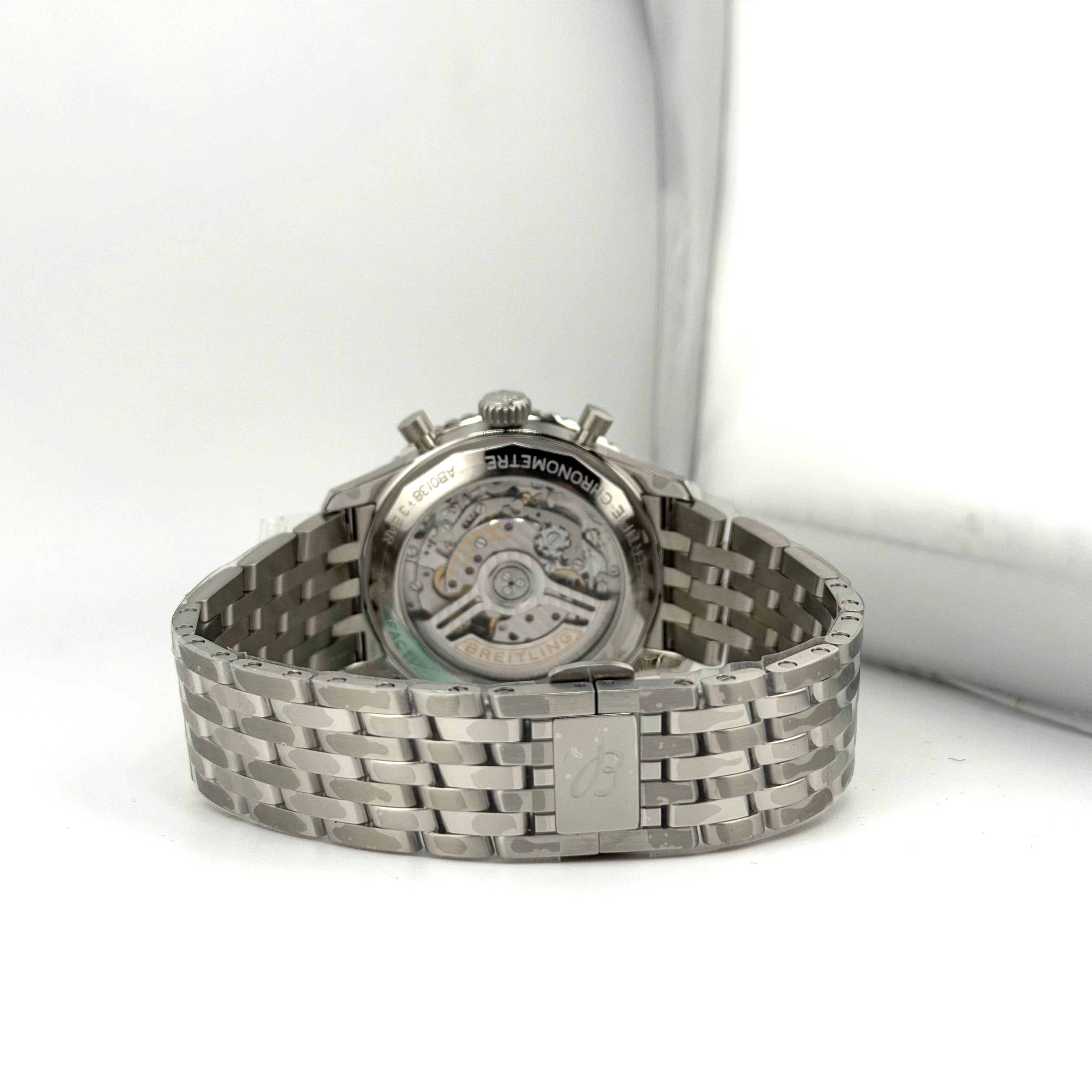 Breitling Navitimer