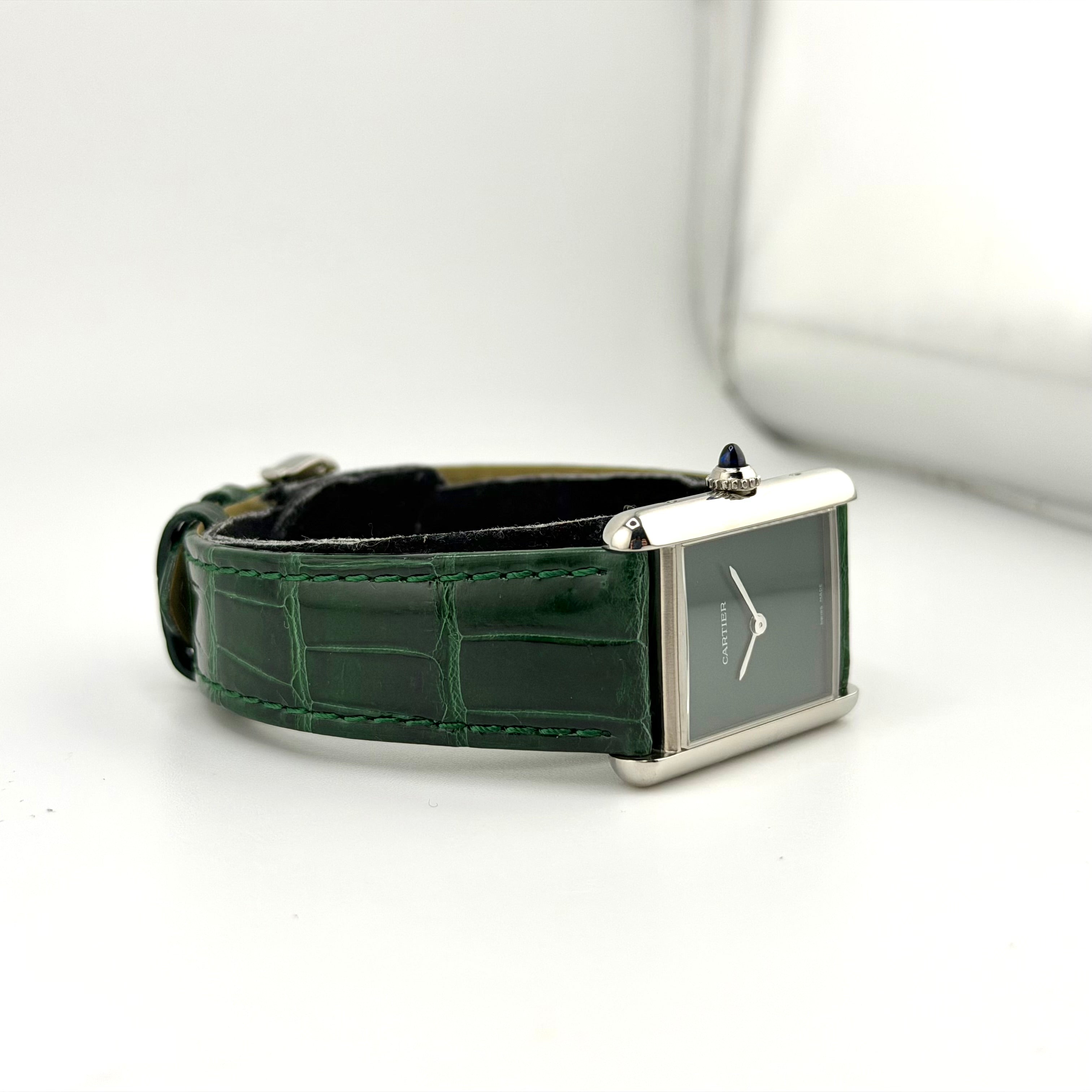 Cartier tank verde