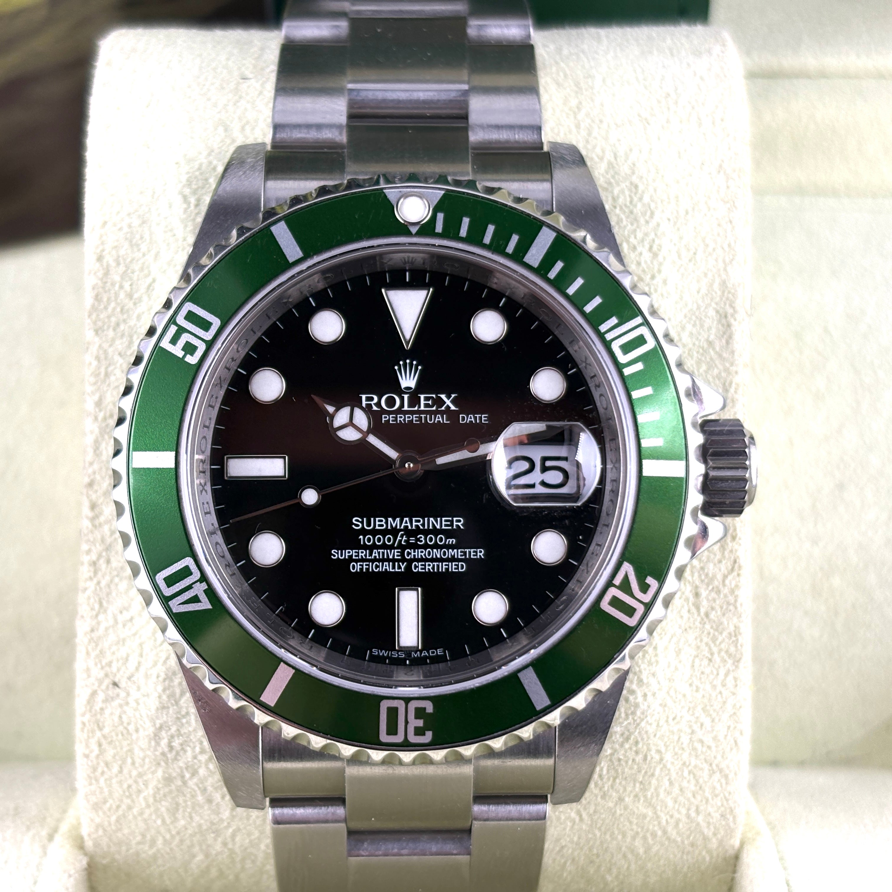 Rolex 16610lv “Kermit”