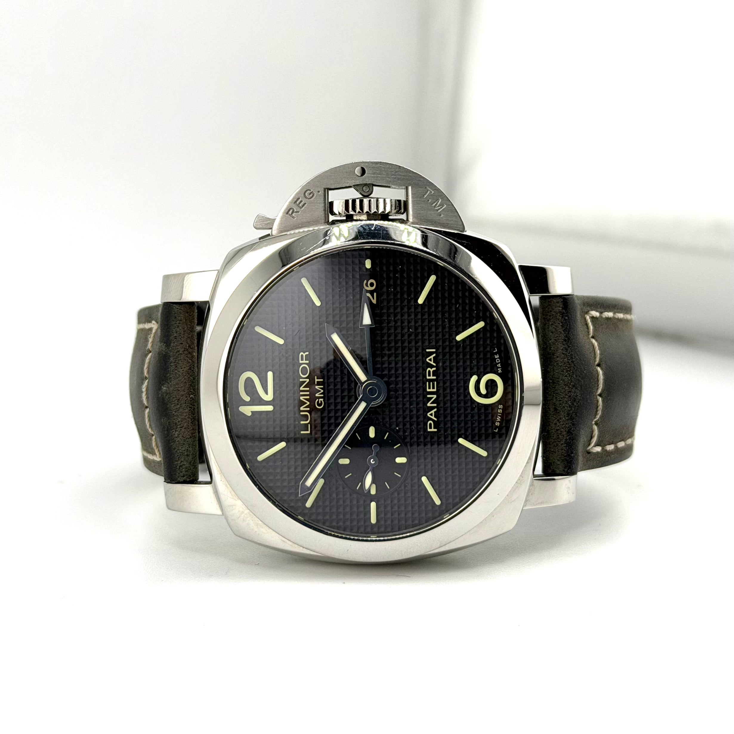 Panerai Luminor GMT PAM00535