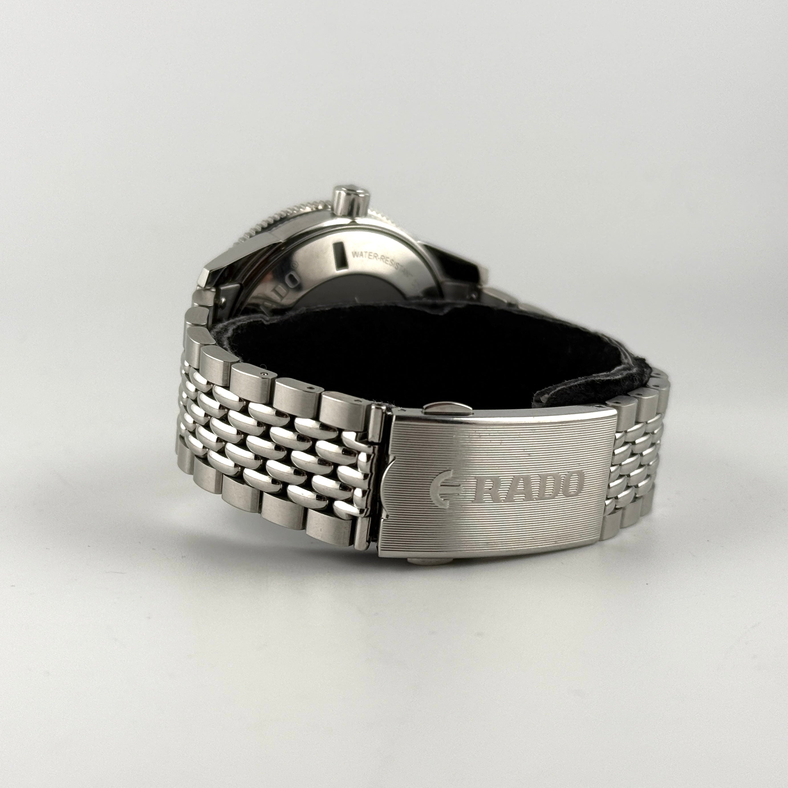 Rado Captain Cook