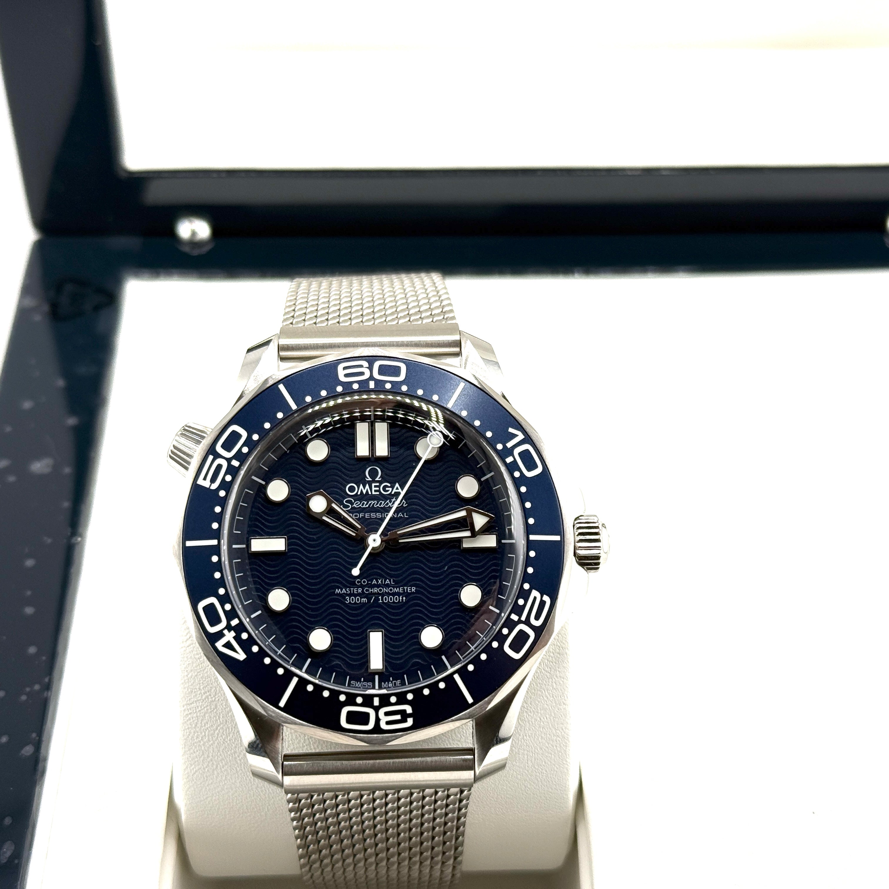 Omega Seamaster 007
