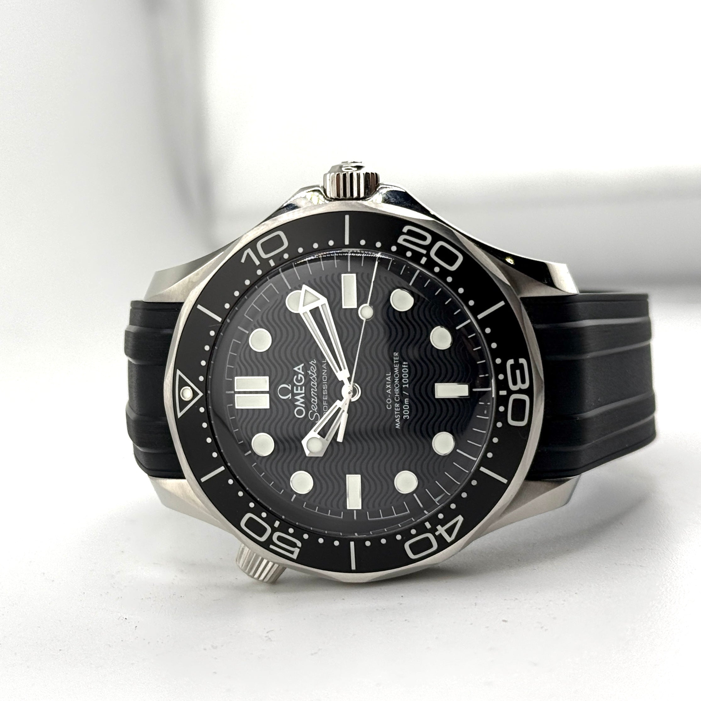 Omega Seamaster Diver 300