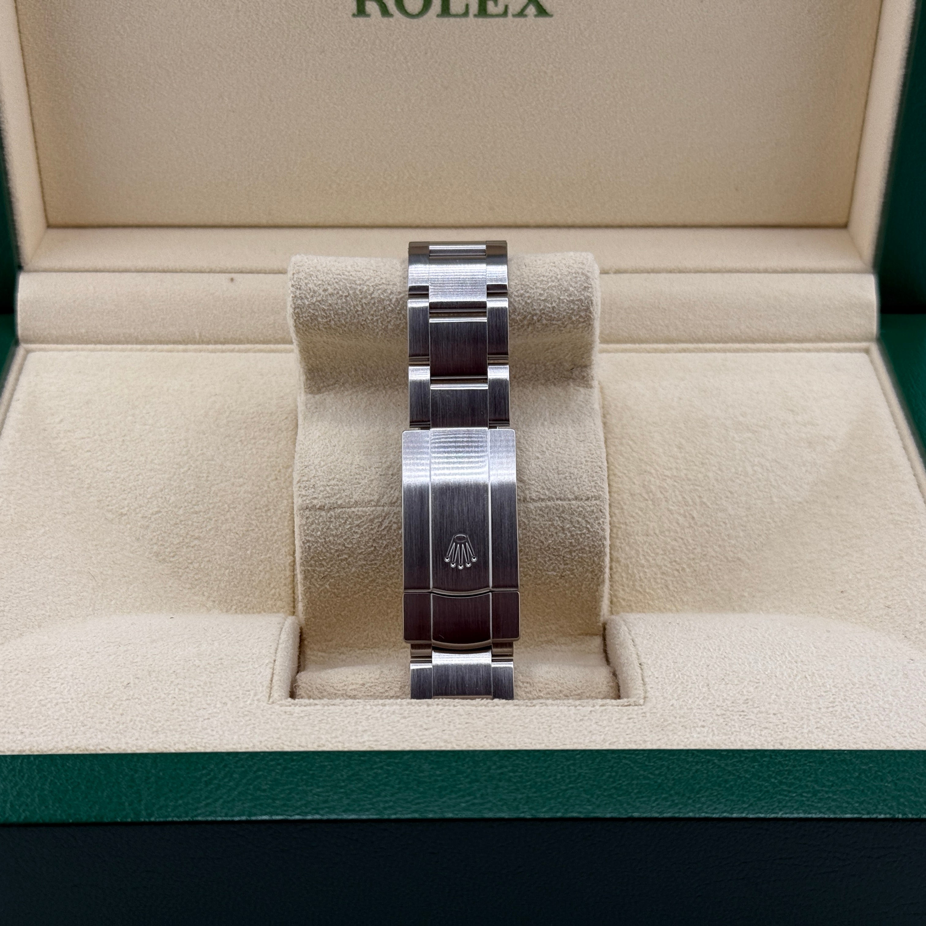 Rolex Oyster Perpetual 114300