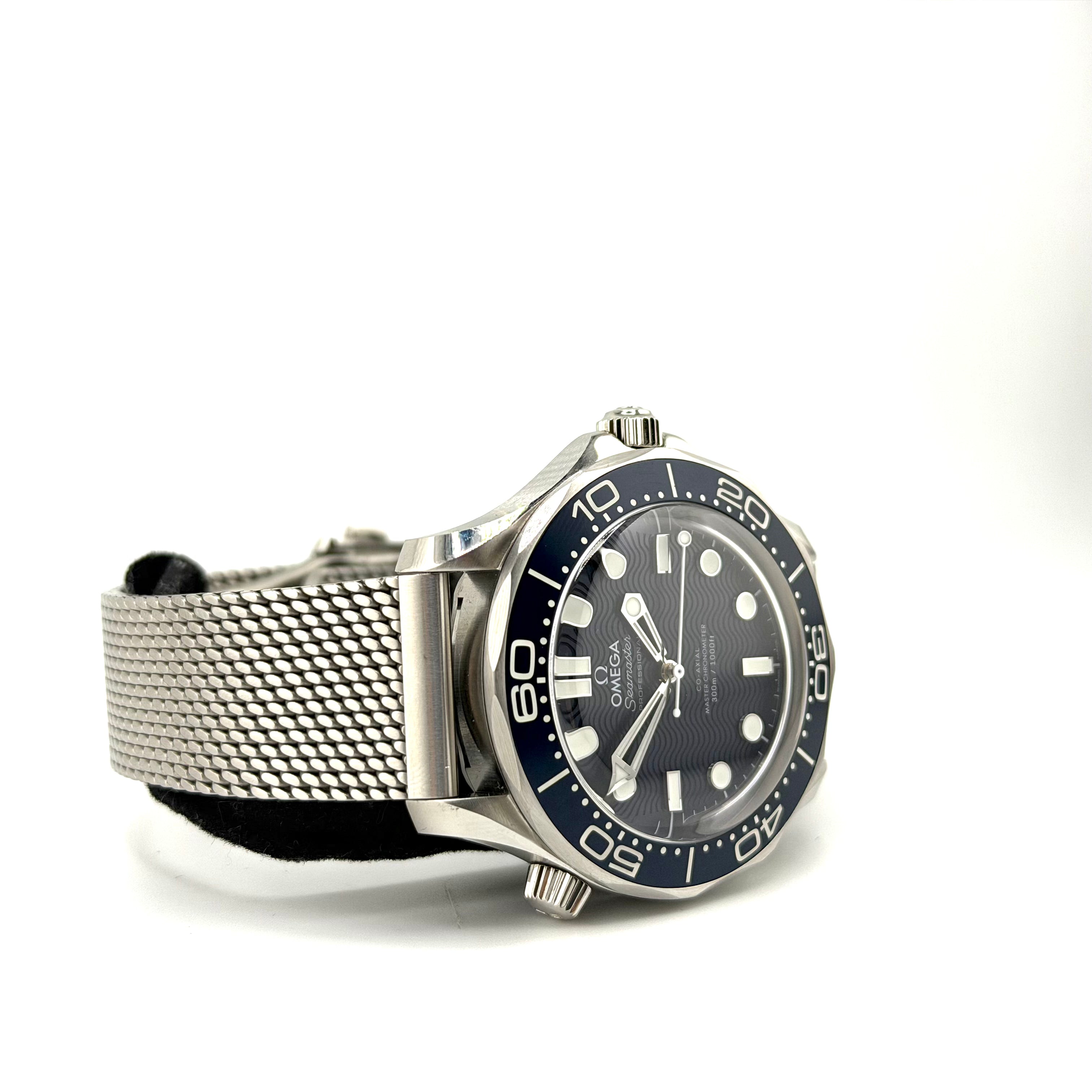 Omega Seamaster Diver 300 M 007