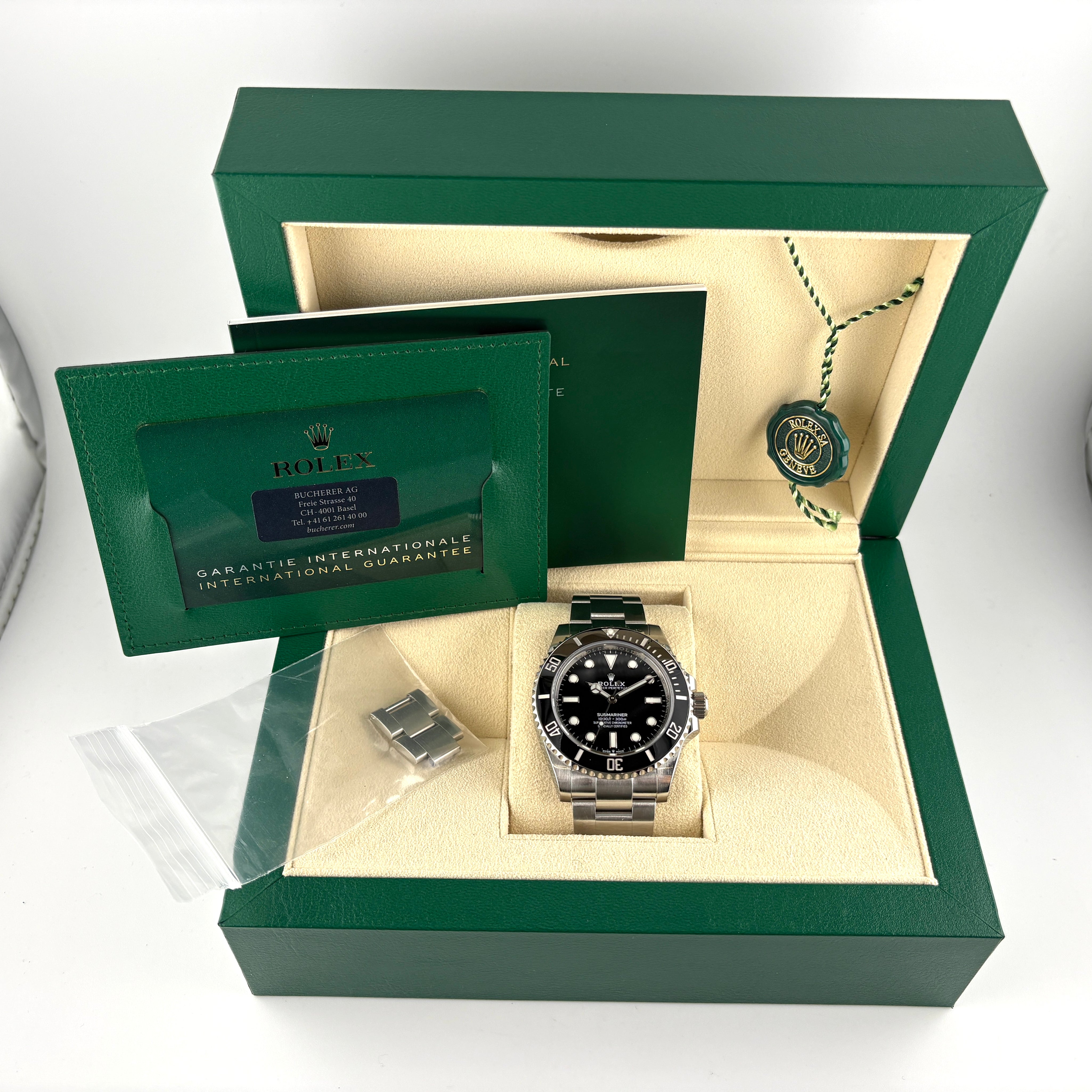 Rolex Submariner 124060