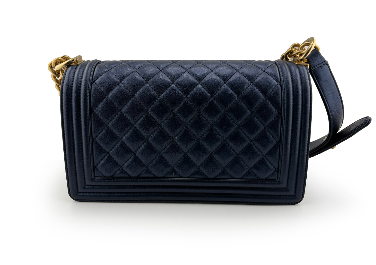 Chanel Boy 25