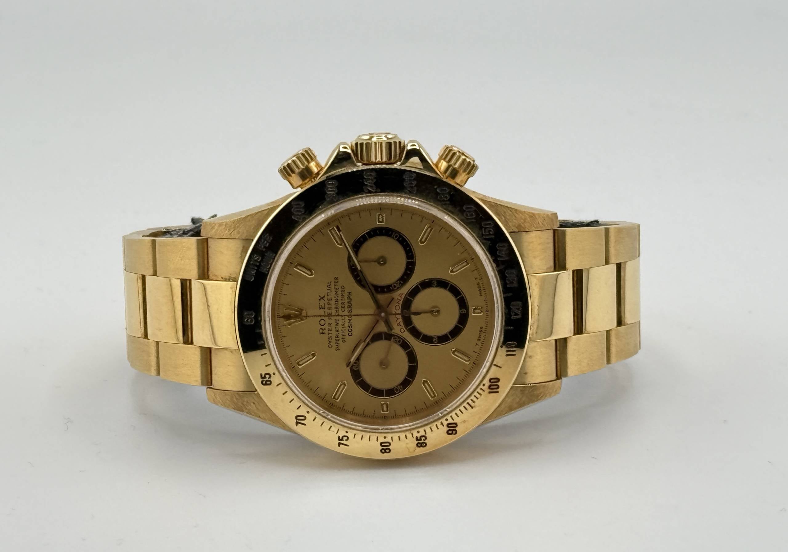 rolex-daytona-oro-zorzoli-orologi-pavia.jpg