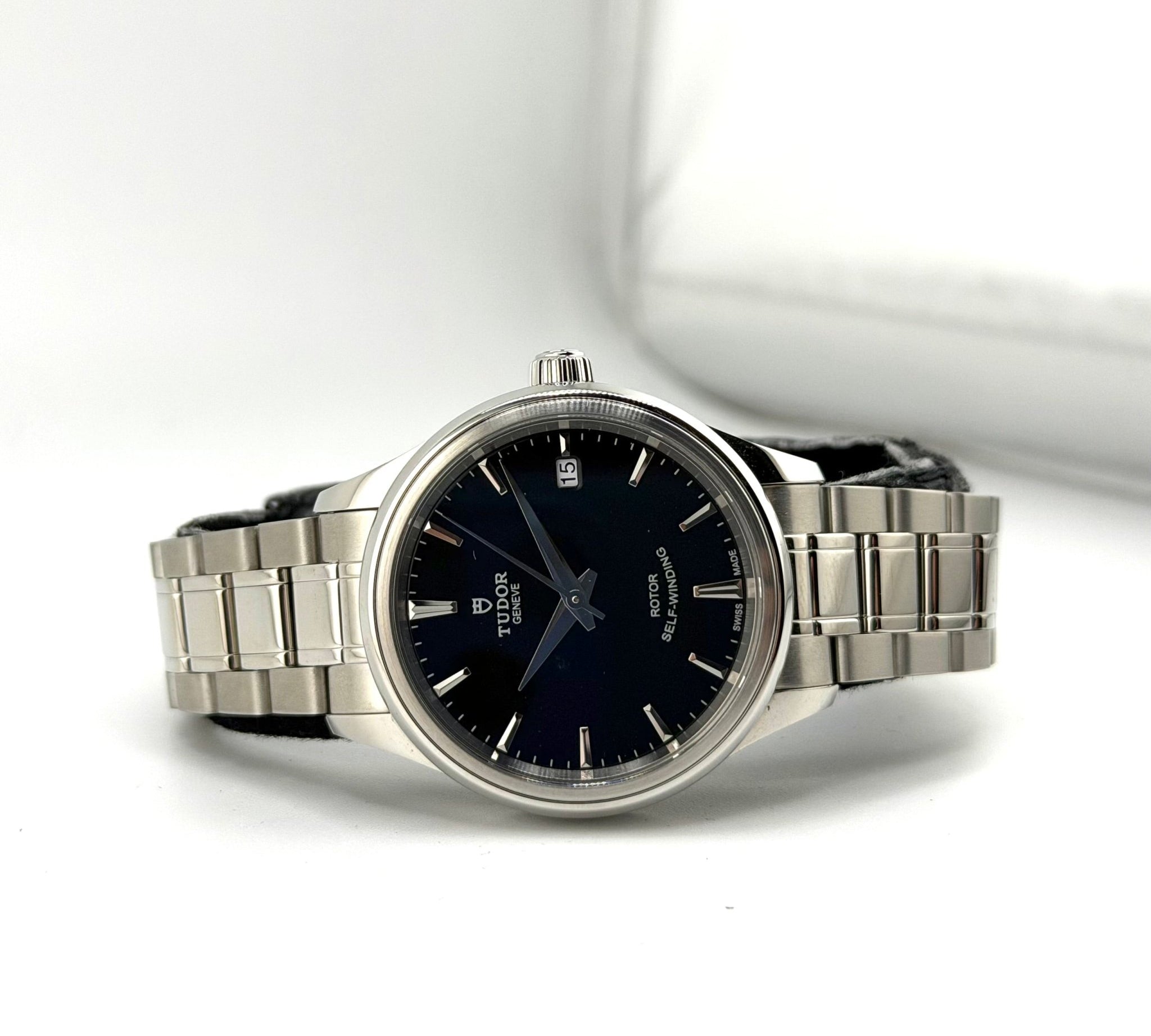 Tudor Style - Zorzoli Orologi